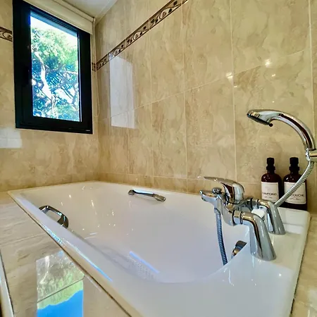 Exceptionnel Aux Portes De La Mediterrannee Апартаменты *